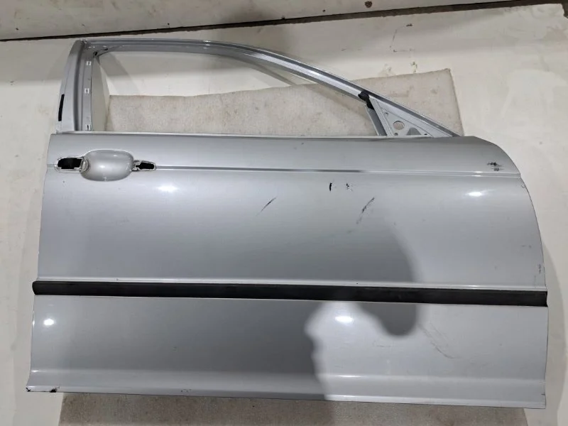 Дверь передняя правая BMW 3 E46 M43B19 2000 - изображение 1