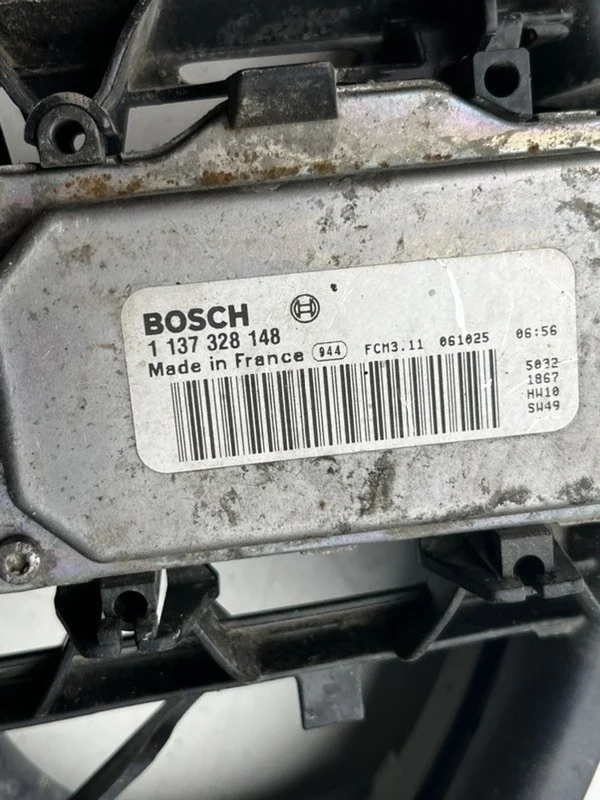 Вентилятор охлаждения радиатора Ford Focus 2 СЕДАН - миниатюра 7