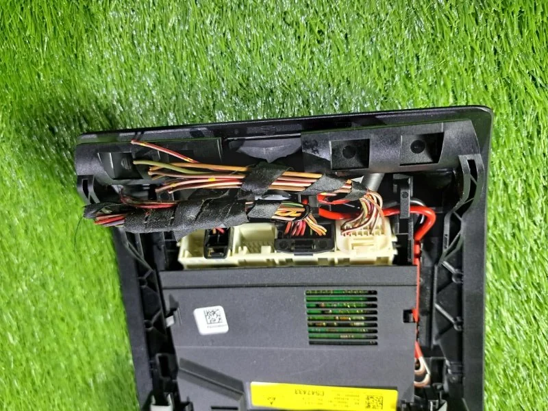 Плафон салонный передний BMW 5 F10/F11 N52B25 2010 - миниатюра 5
