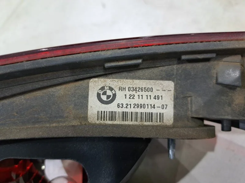 Фонарь внутренний задний правый BMW X1 E84 N46B20 - миниатюра 2