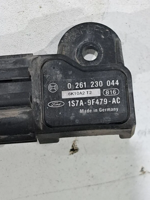 Датчик давления воздуха Ford Focus 2 СЕДАН 2Л 2006 - миниатюра 4