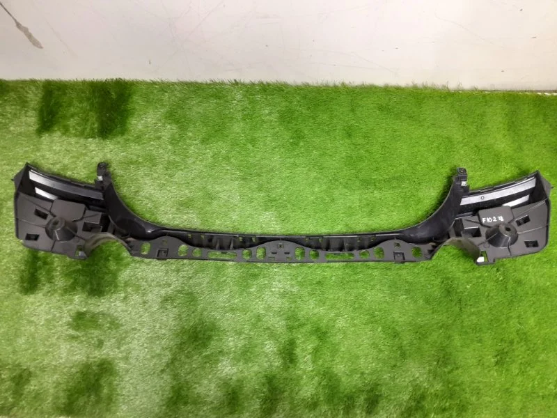 Кронштейн бампера задний BMW 5 F10/F11 N52B25 2010 - миниатюра 2