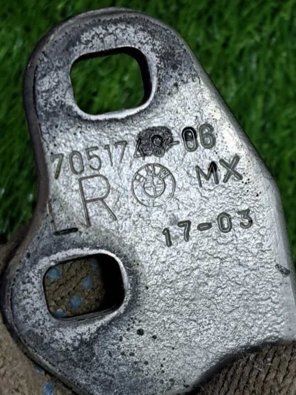 Петля двери передняя правая BMW Z4 E85 M54B30 2003 - миниатюра 5