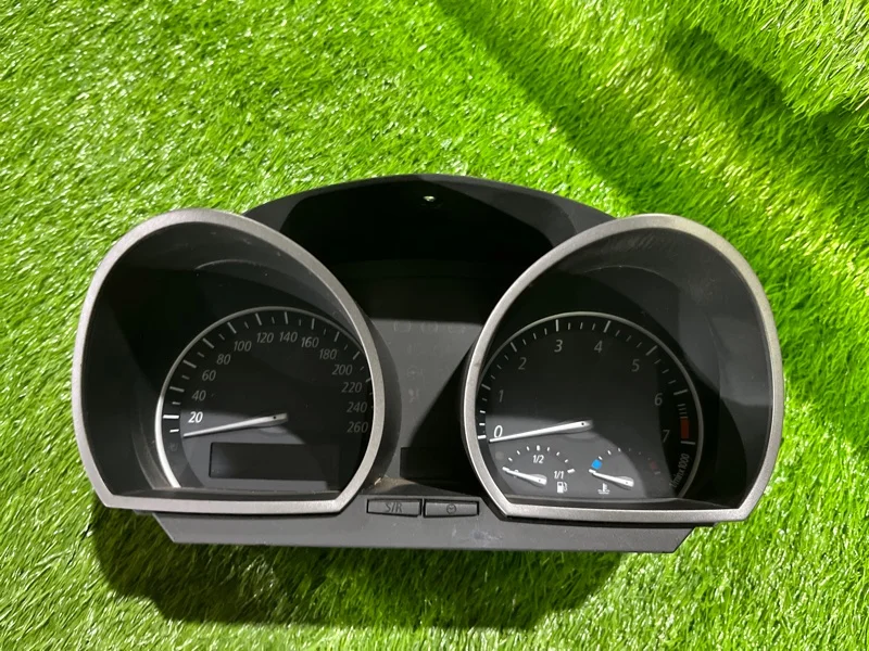 Панель приборов (щиток) BMW Z4 E85 M54B30 2003 - изображение 1