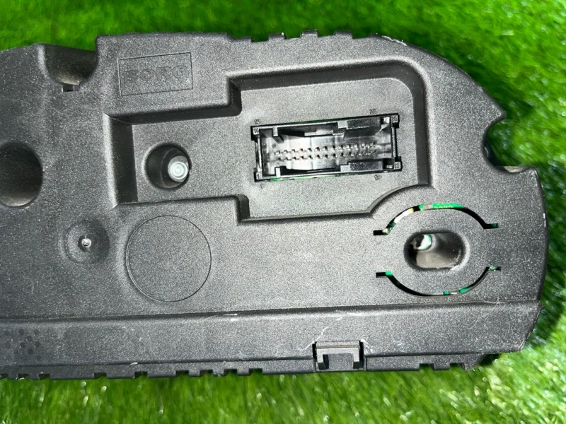 Панель приборов (щиток) BMW Z4 E85 M54B30 2003 - миниатюра 6