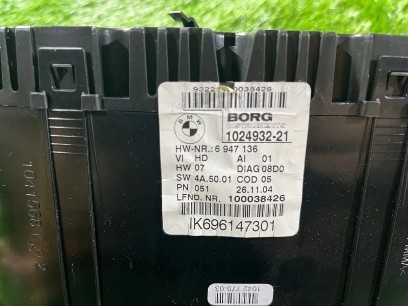 Панель приборов (щиток) BMW 1 E87 N45B16 2004 - миниатюра 4