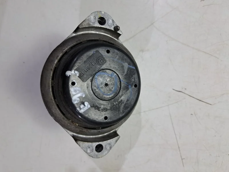 Опора двигателя подушка BMW 3 E91/E90 N52B25 2008 - миниатюра 4