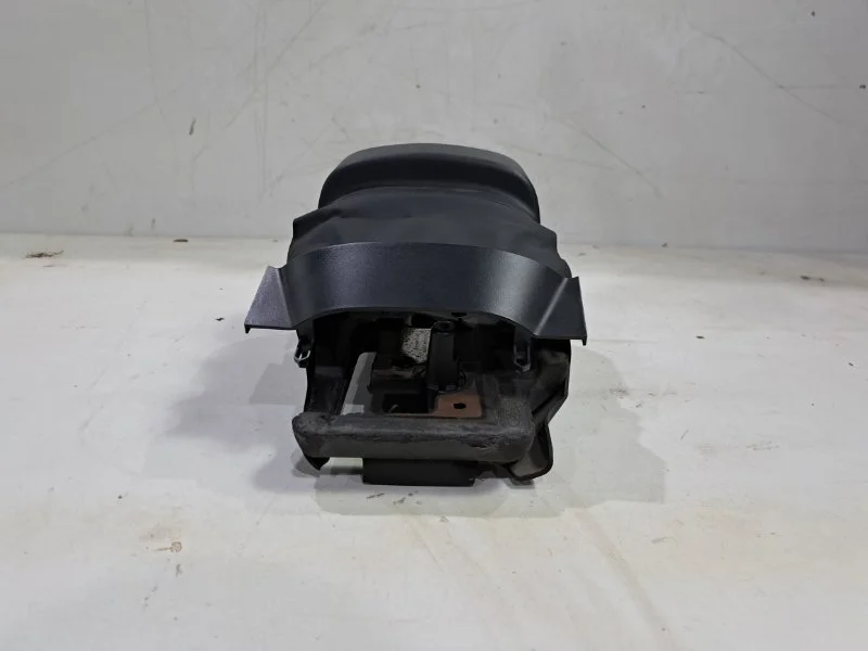 Кожух рулевой колонки Ford Focus 2 СЕДАН 2Л 2006 - миниатюра 4