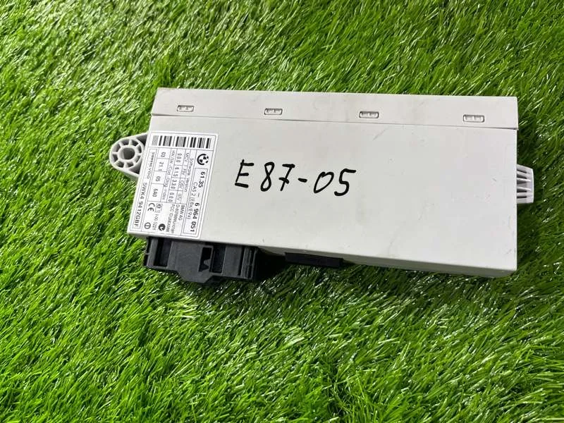 Блок электронный CAS BMW 1 E87 N45B16 2004 - изображение 1