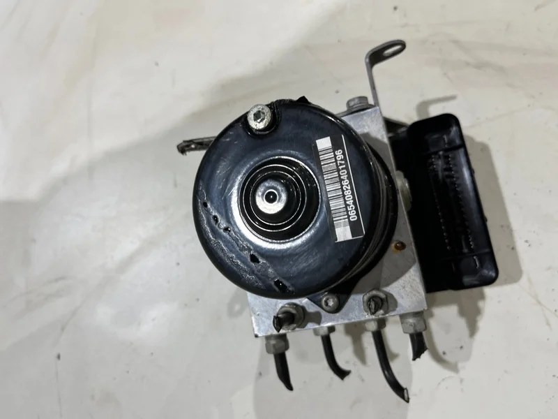 Блок ABS (насос) BMW 3 E90/E91 N46B20 2009 - миниатюра 2