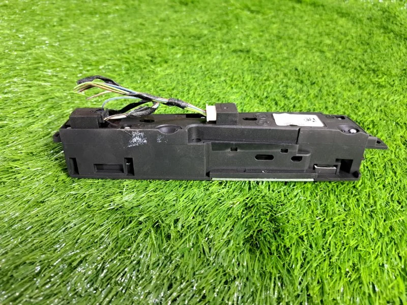 Блок кнопок в консоль BMW 5 F10/F11 N52B25 2010 - миниатюра 3