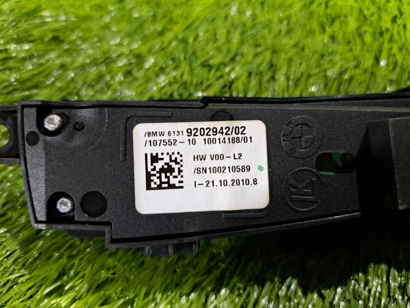 Блок кнопок в консоль BMW 5 F10/F11 N52B25 2010 - миниатюра 4