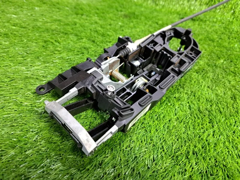 Кронштейн ручки двери правый BMW 5 F10/F11 N52B25 - миниатюра 5