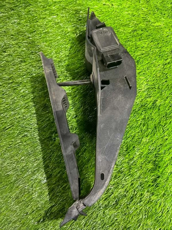 Педаль газа BMW Z4 E85 M54B30 2003 - миниатюра 4