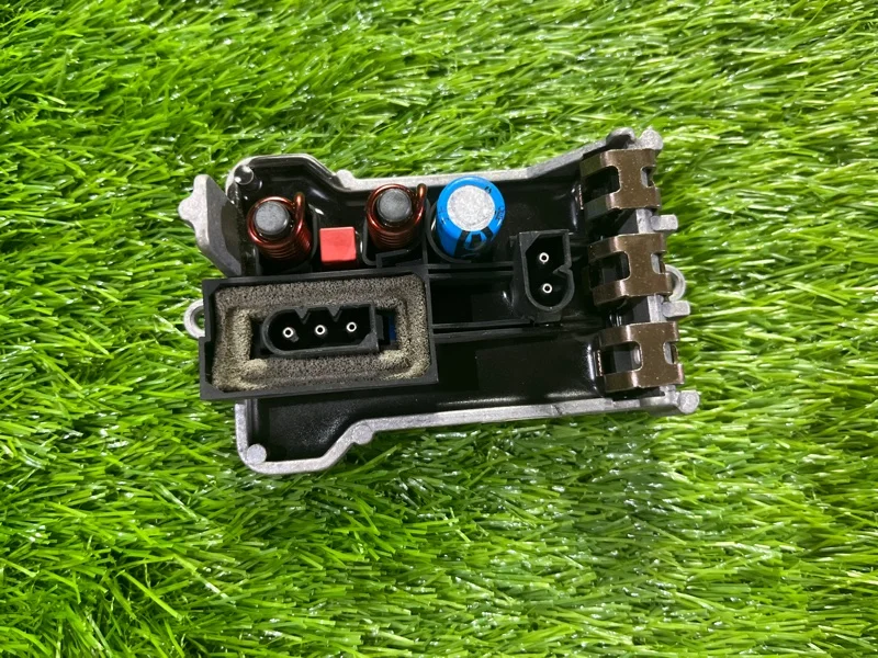 Резистор отопителя (реостат, ежик, реле) BMW 7 E65 - миниатюра 2