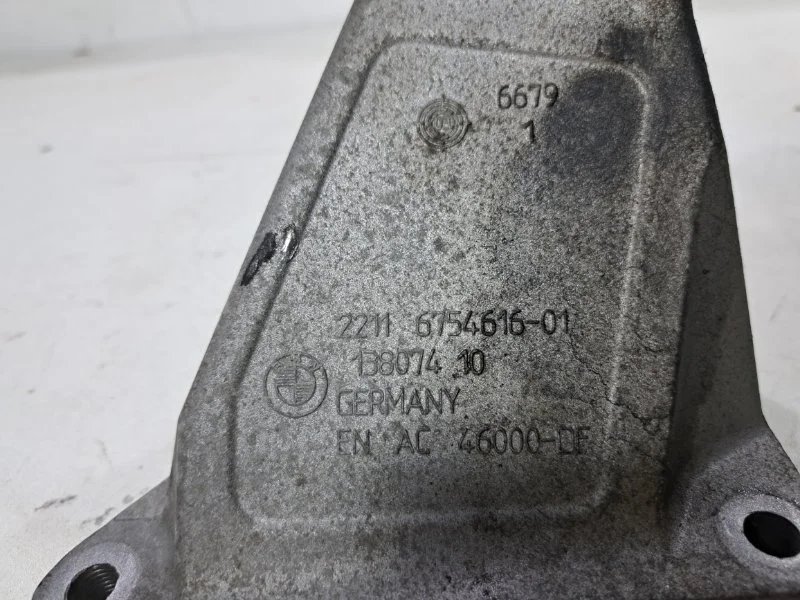 Кронштейн двигателя правый BMW 7 E65 N62B48 2006 - миниатюра 5
