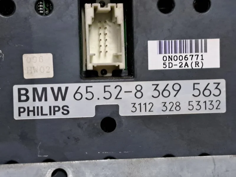Магнитола BMW 5 E39 - миниатюра 6