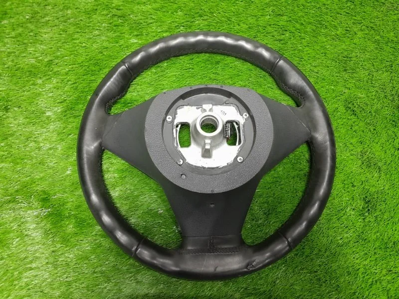 Рулевое колесо (руль) BMW 1 E87 N45B16 2004 - миниатюра 2
