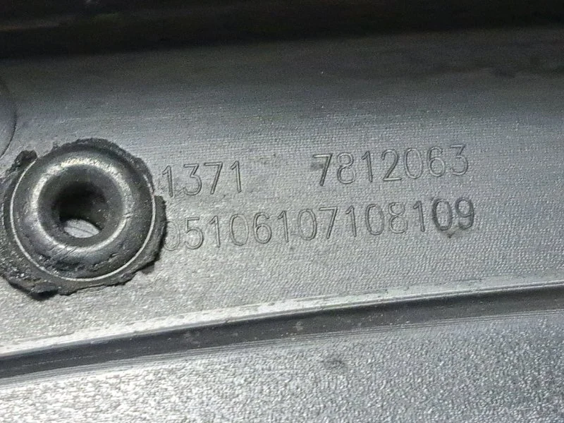 Крышка двигателя декоративная BMW X3 F25 N57D30A - миниатюра 4