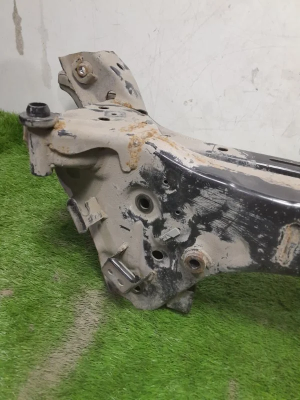 Балка подрамник задняя Nissan X-Trail T32 R9MA410 - миниатюра 10