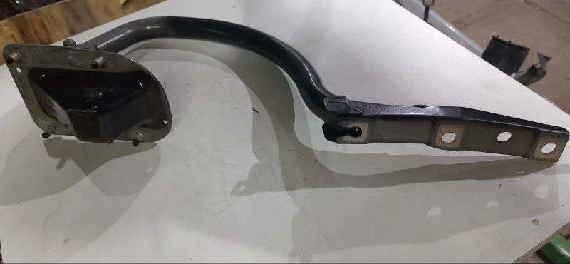 Петля багажника правая BMW 7 F02 N63B44A 2010 - миниатюра 3
