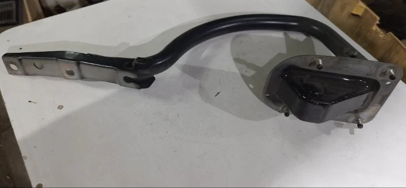 Петля багажника левая BMW 7 F02 N63B44A 2010 - миниатюра 3