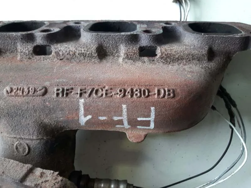 Коллектор выпускной Ford Focus 1 СЕДАН 2Л 2000 - миниатюра 2
