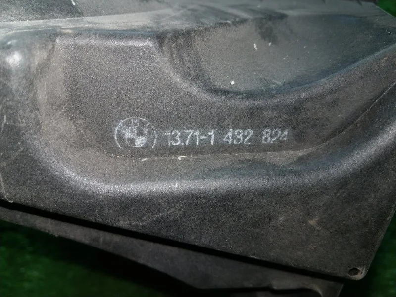 Корпус фильтра воздушного BMW 7 E38 - миниатюра 8