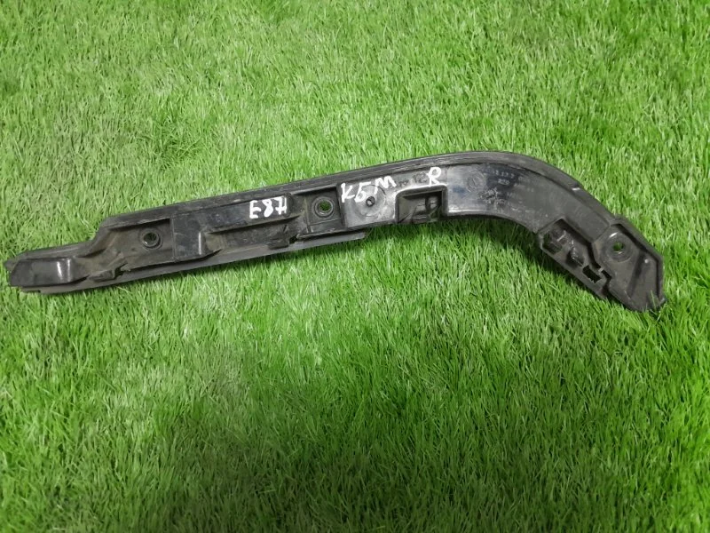 Кронштейн бампера задний правый BMW 1 E87 - изображение 1