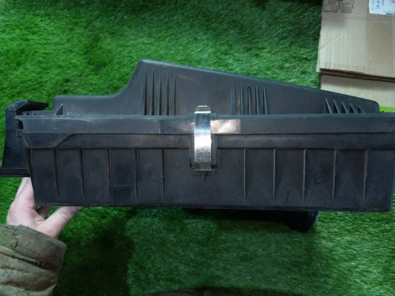 Корпус фильтра воздушного 5 E60/E61 - миниатюра 6