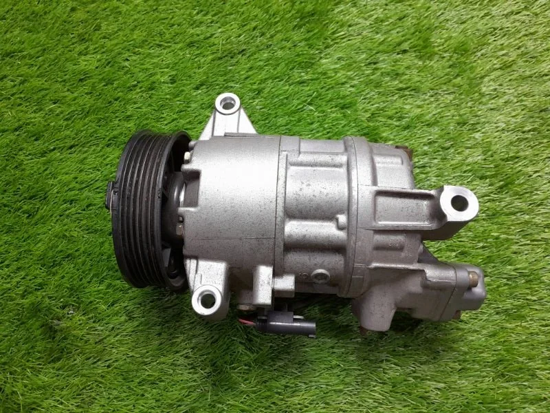 Компрессор кондиционера BMW 1 E87 N45B16 2005 - миниатюра 3