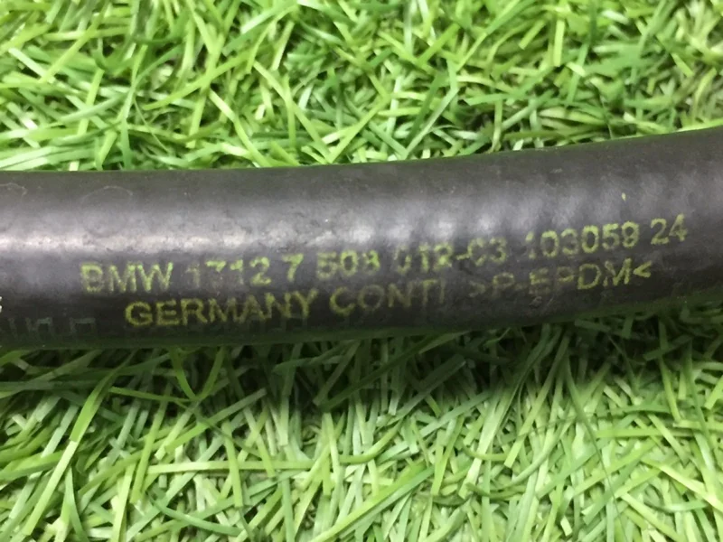 Патрубок радиатора BMW 7 E65 N62B44 2005 - миниатюра 4