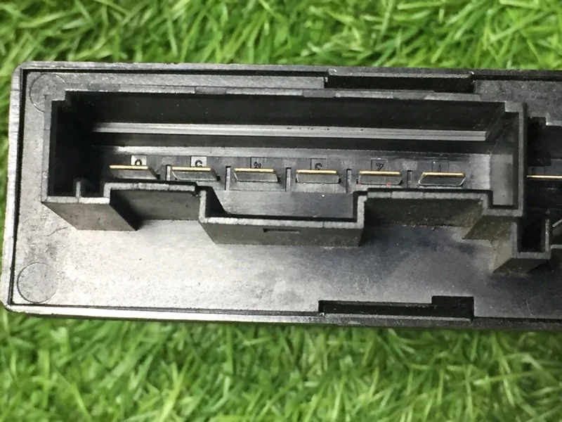 Блок управления BMW 5 E60/E61 M54B30 2004 - миниатюра 4
