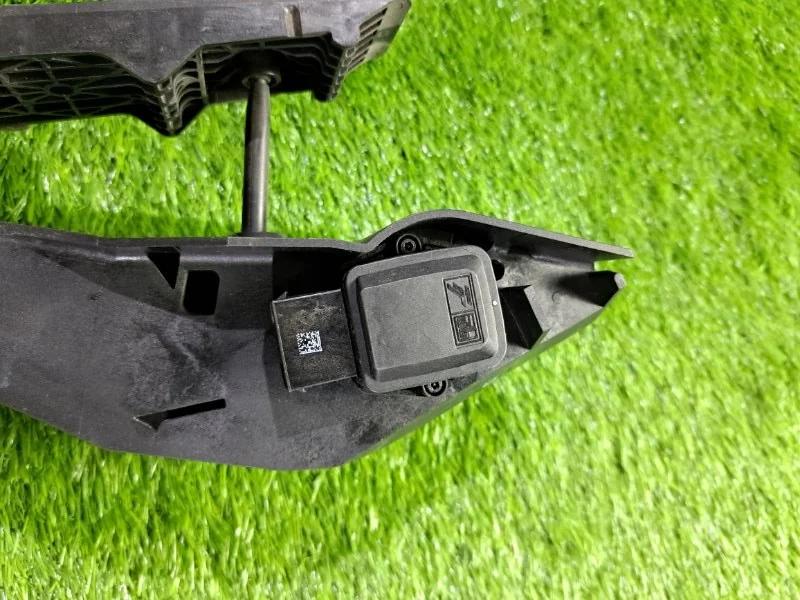 Педаль газа BMW 3 E91/E90 N52B25 2008 - миниатюра 6