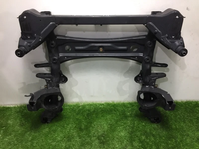 Балка подрамник передняя BMW X3 F25 N47D20C 2012 - миниатюра 2