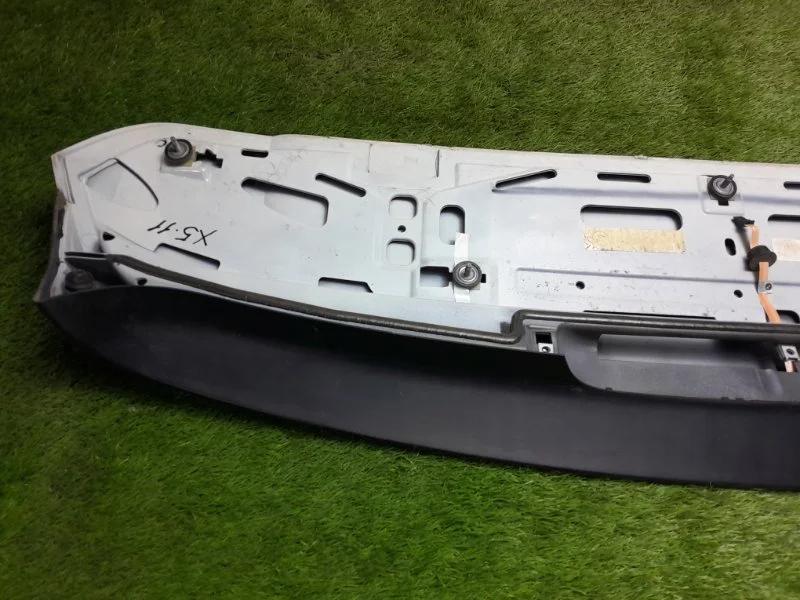 Спойлер крышки багажника BMW X5 E70 N52B30 2007 - миниатюра 6