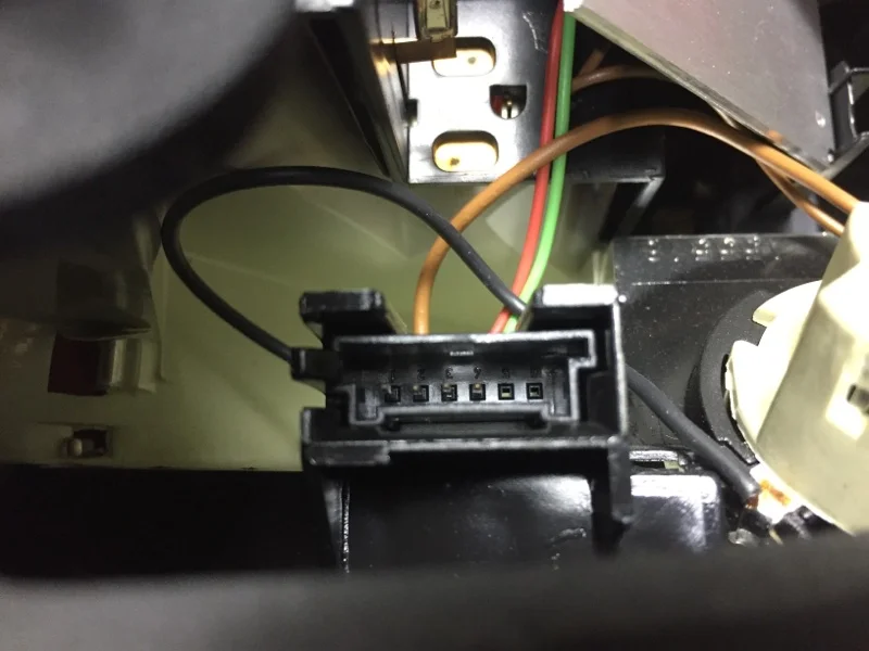 Фонарь наружный задний правый BMW 7 E65 N62B44 - миниатюра 3