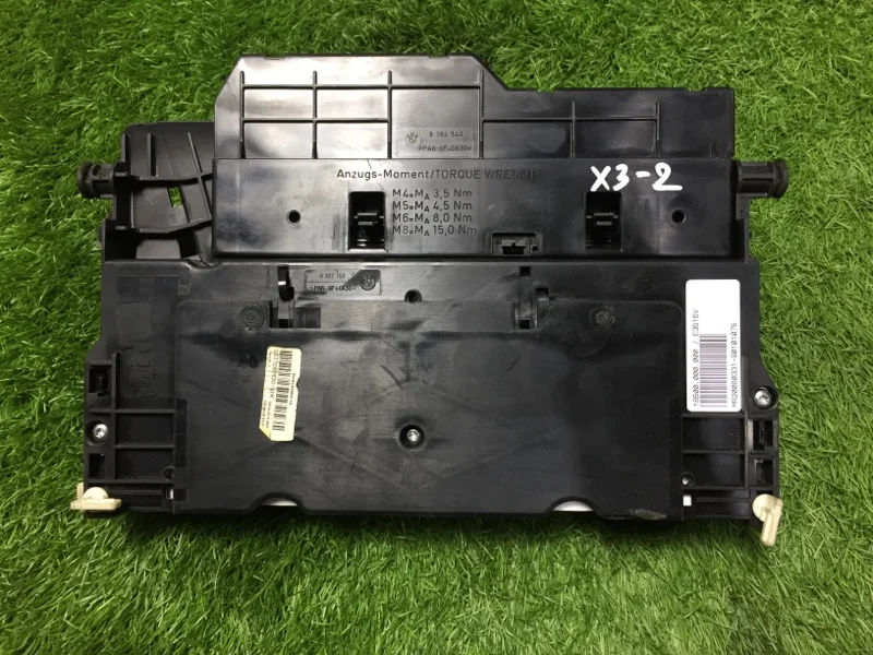 Блок предохранителей BMW X3 E83 N52B25 2008 - миниатюра 4
