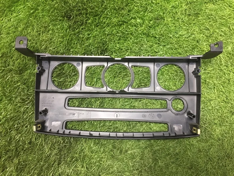 Накладка BMW 5 E60/E61 M54B30 2003 - миниатюра 2