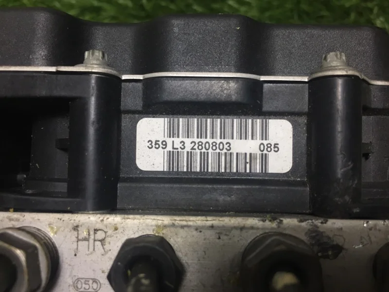 Блок ABS (насос) BMW 5 E60/E61 M54B30 2003 - миниатюра 7