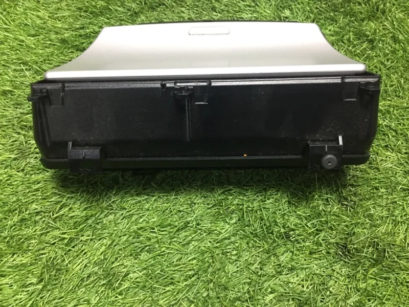 Пепельница передняя BMW X3 E83 N52B25 2008 - миниатюра 3