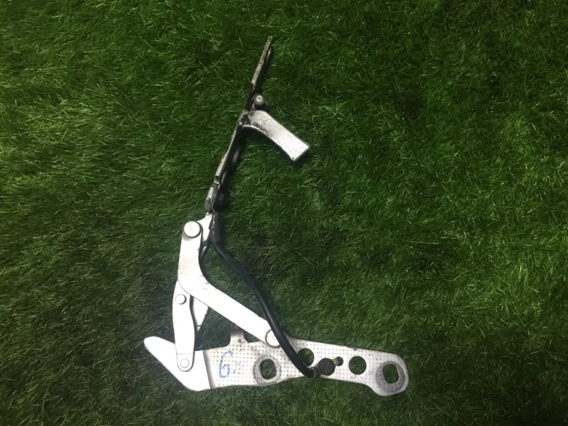 Петля капота левая BMW X3 E83 N52B25 2008 - миниатюра 2