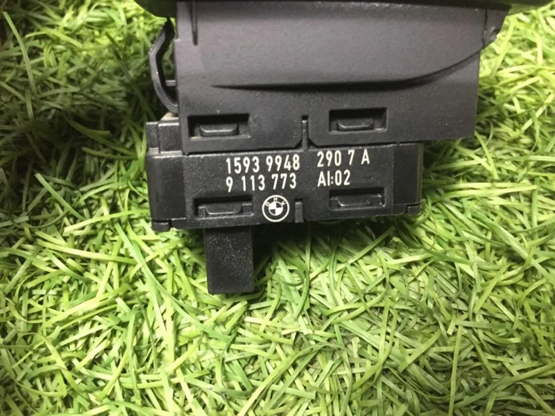 Кнопка стеклоподъемника BMW 5 E60/E61 N52B30A 2007 - миниатюра 4