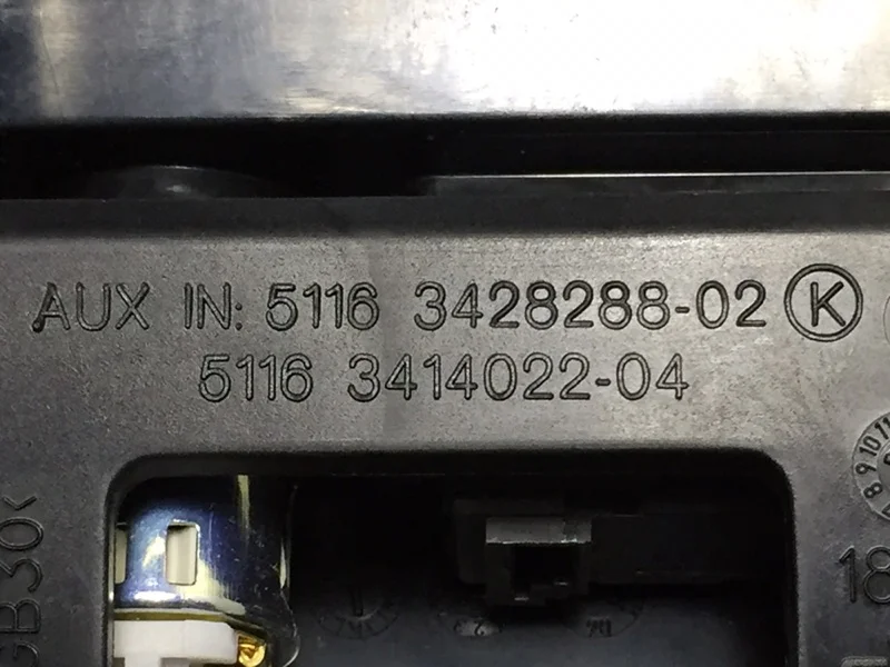 Пепельница задняя BMW X3 E83 N52B25 2008 - миниатюра 7
