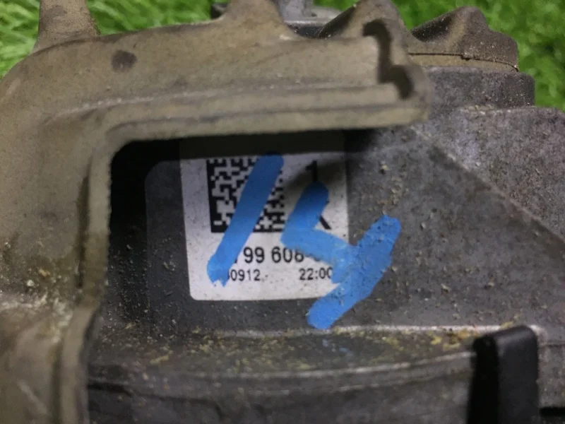 Опора двигателя подушка правая BMW X3 F25 N47D20C - миниатюра 9