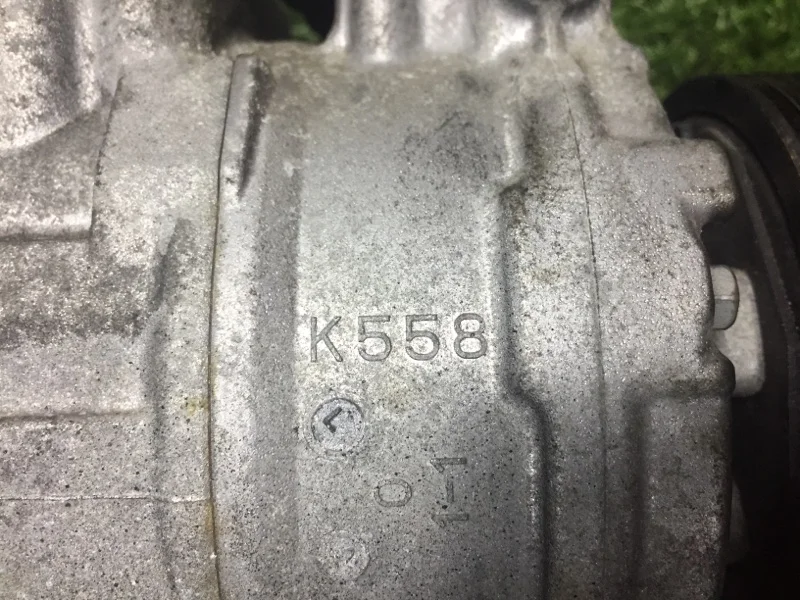 Компрессор кондиционера BMW X3 E83 N52B25 2008 - миниатюра 6