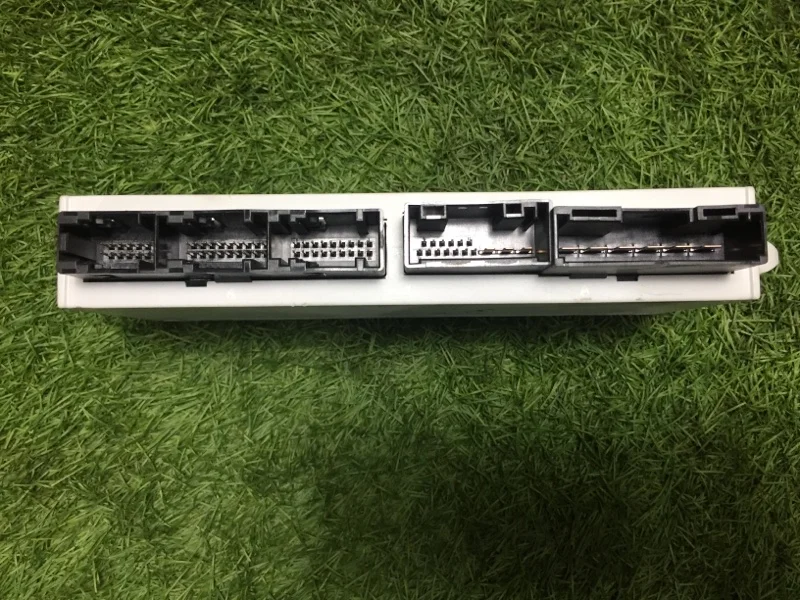 Блок управления передний правый BMW 7 E65 N62B44 - миниатюра 3