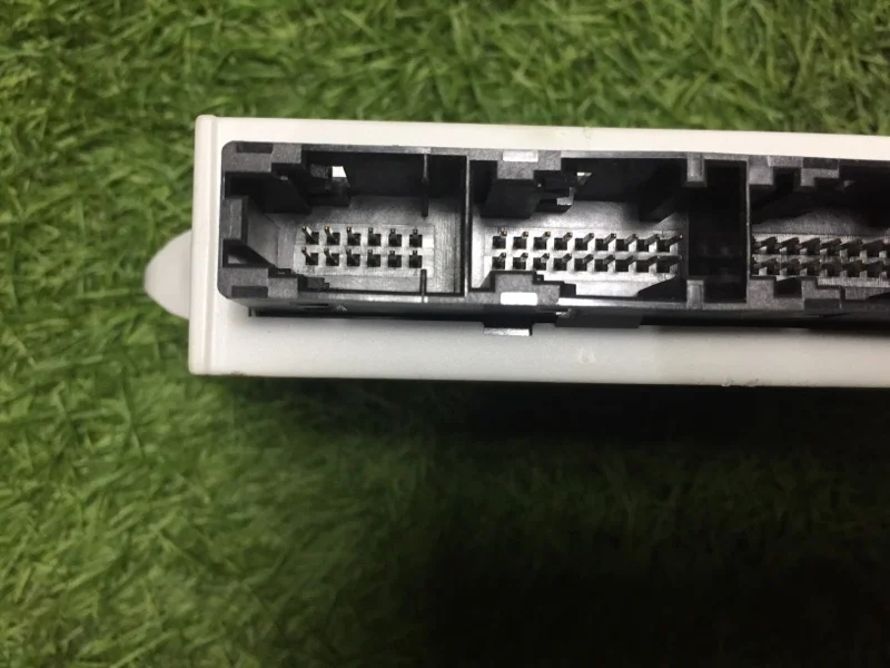 Блок управления передний правый BMW 7 E65 N62B44 - миниатюра 8