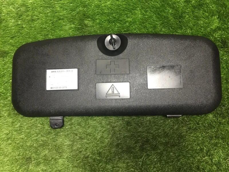 Ящик для инструментов BMW 5 E60/E61 M54B30 2003 - миниатюра 2
