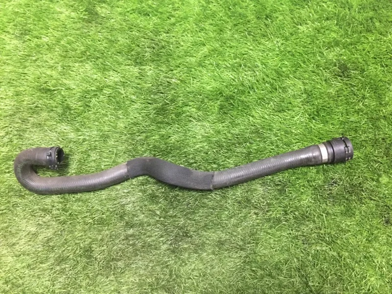 Патрубок отопителя BMW 5 E60/E61 M54B30 2003 - изображение 1